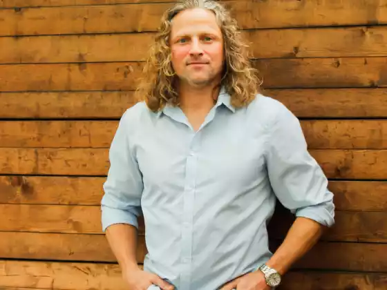 James Keegan,
                            Health & Wellness, Spirituality, Health & Wellness
                            Expert at Simpósio do Solstício de Verão